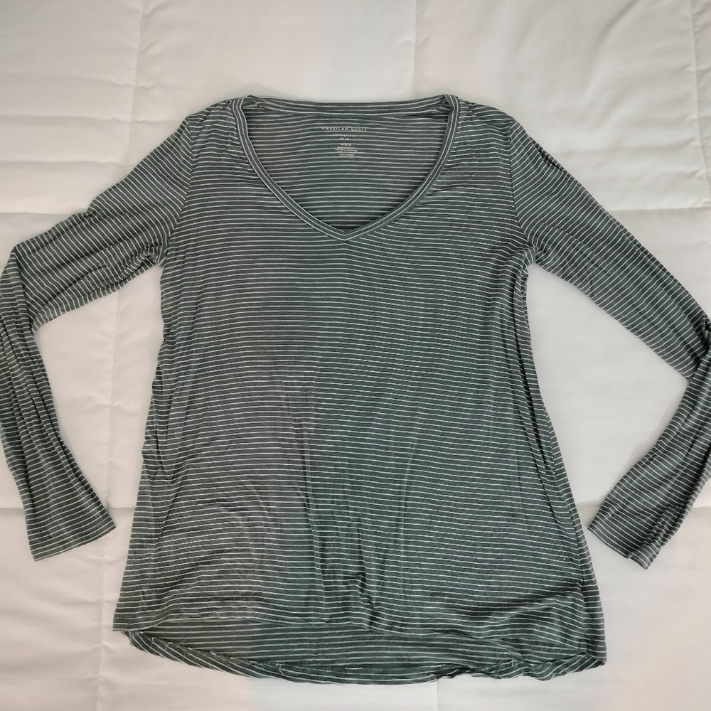 American Eagle Soft & Sexy Long Sleeve